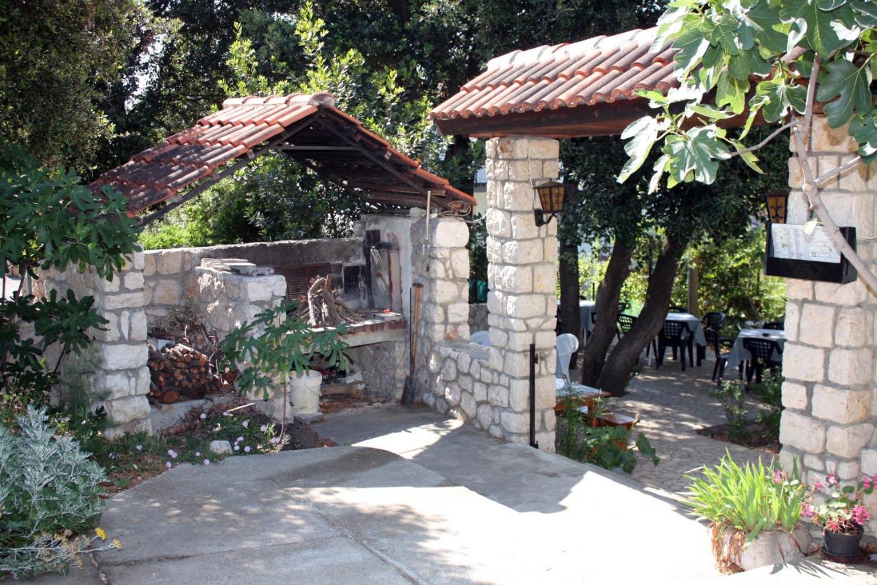 Apartments By The Sea Suha Punta, Rab - 5050 Kampor 外观 照片