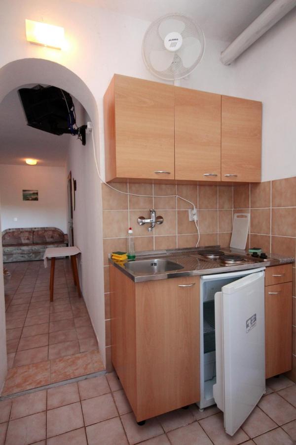 Apartments By The Sea Suha Punta, Rab - 5050 Kampor 外观 照片